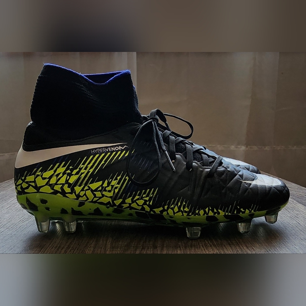 🆕️ Nike Hypervenom YOUTH Soccer Cleats